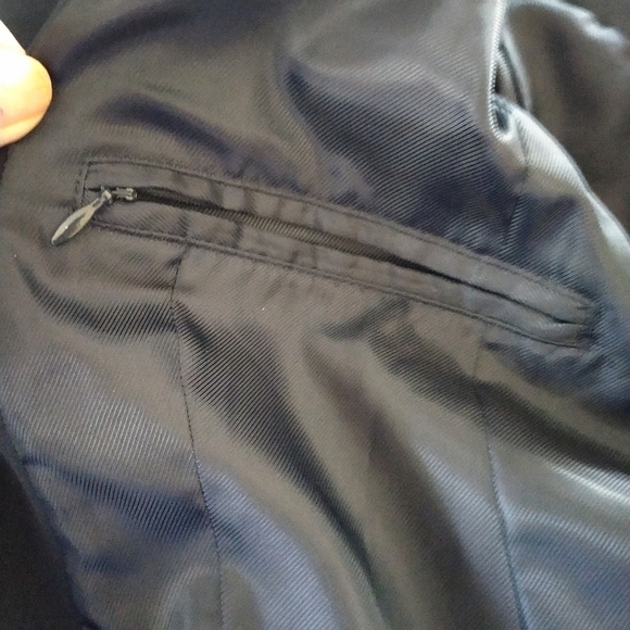 L.L. Bean Navy Single Breasted Classic Traveler Blazer 12P - Picture 10 of 11